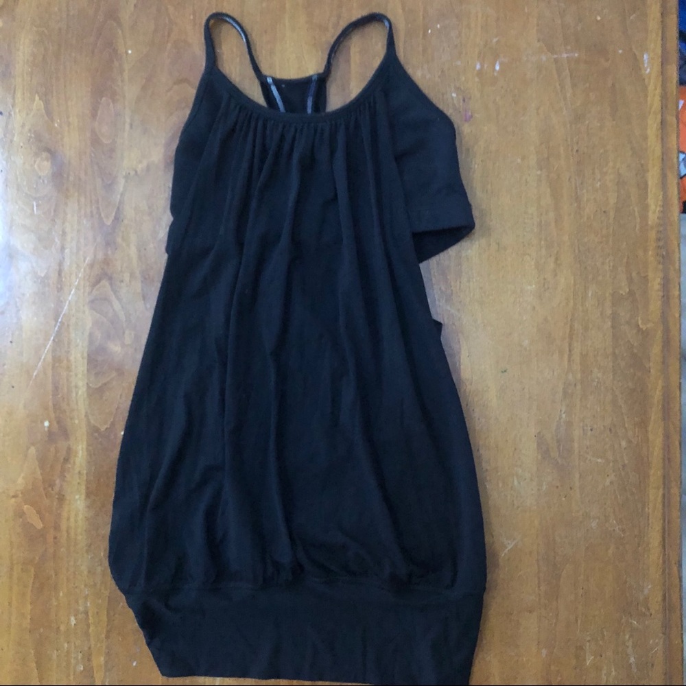 Black lululemon no limits tank size 4